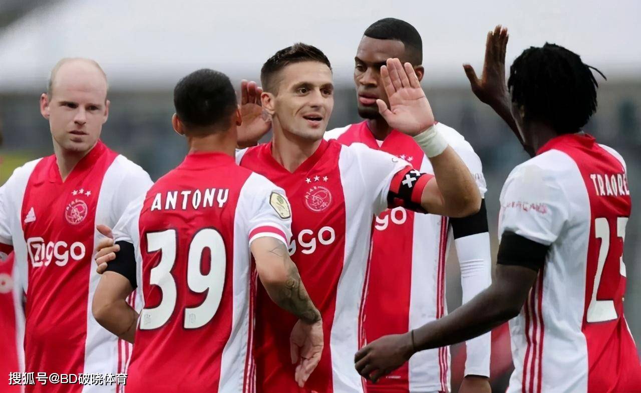 段段属于她 段段属于她