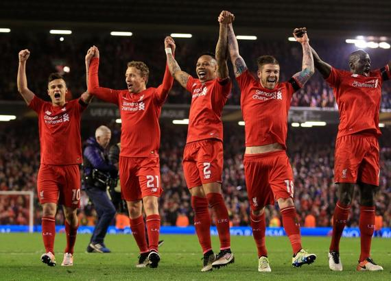 脚球背后的 脚球背后的